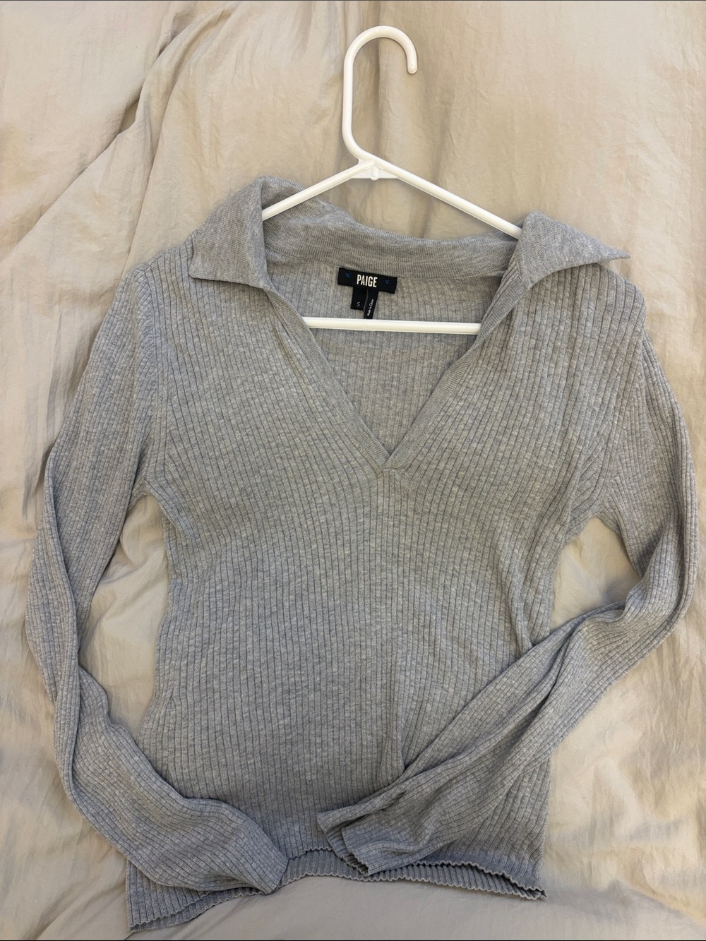 PAIGE Light Gray Ribbed V-Neck Sweater with Collar